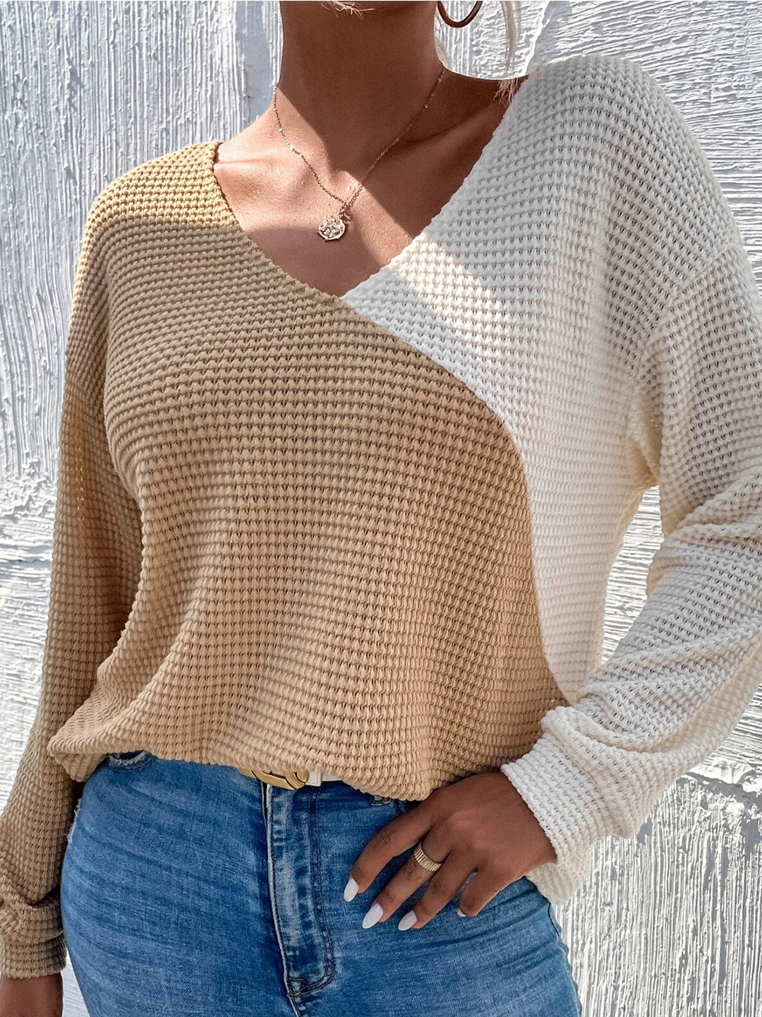 

BoStreet Women Khaki & Cream-Coloured Colourblocked Colourblocked Pullover