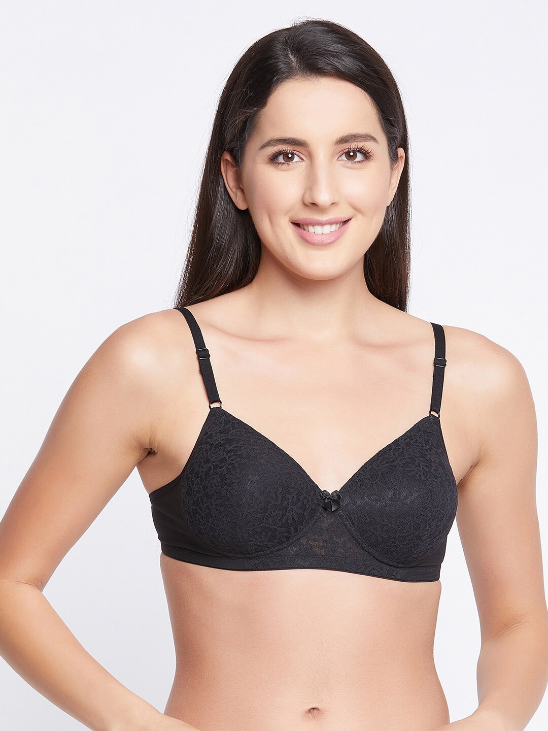 

Clovia Black Lightly Padded Non-Wired T-shirt Bra