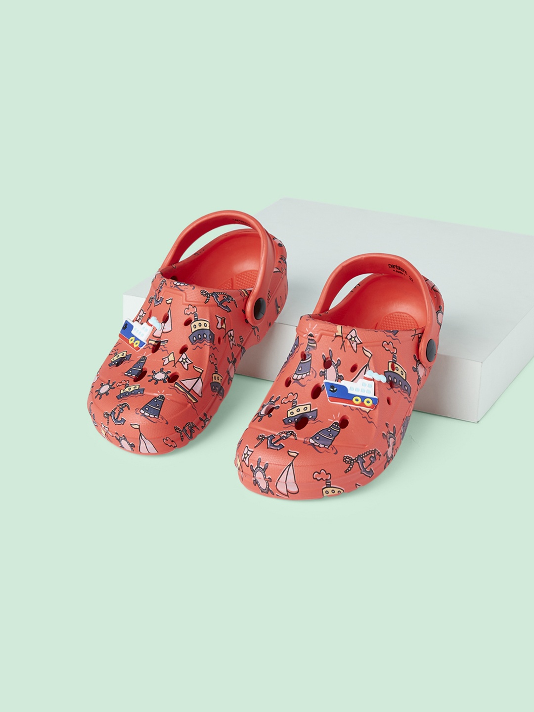 

Pantaloons Junior Boys Red Printed Clogs