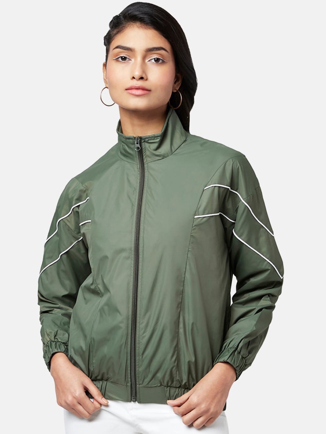 

People Women Green Solid Bomber Jacket