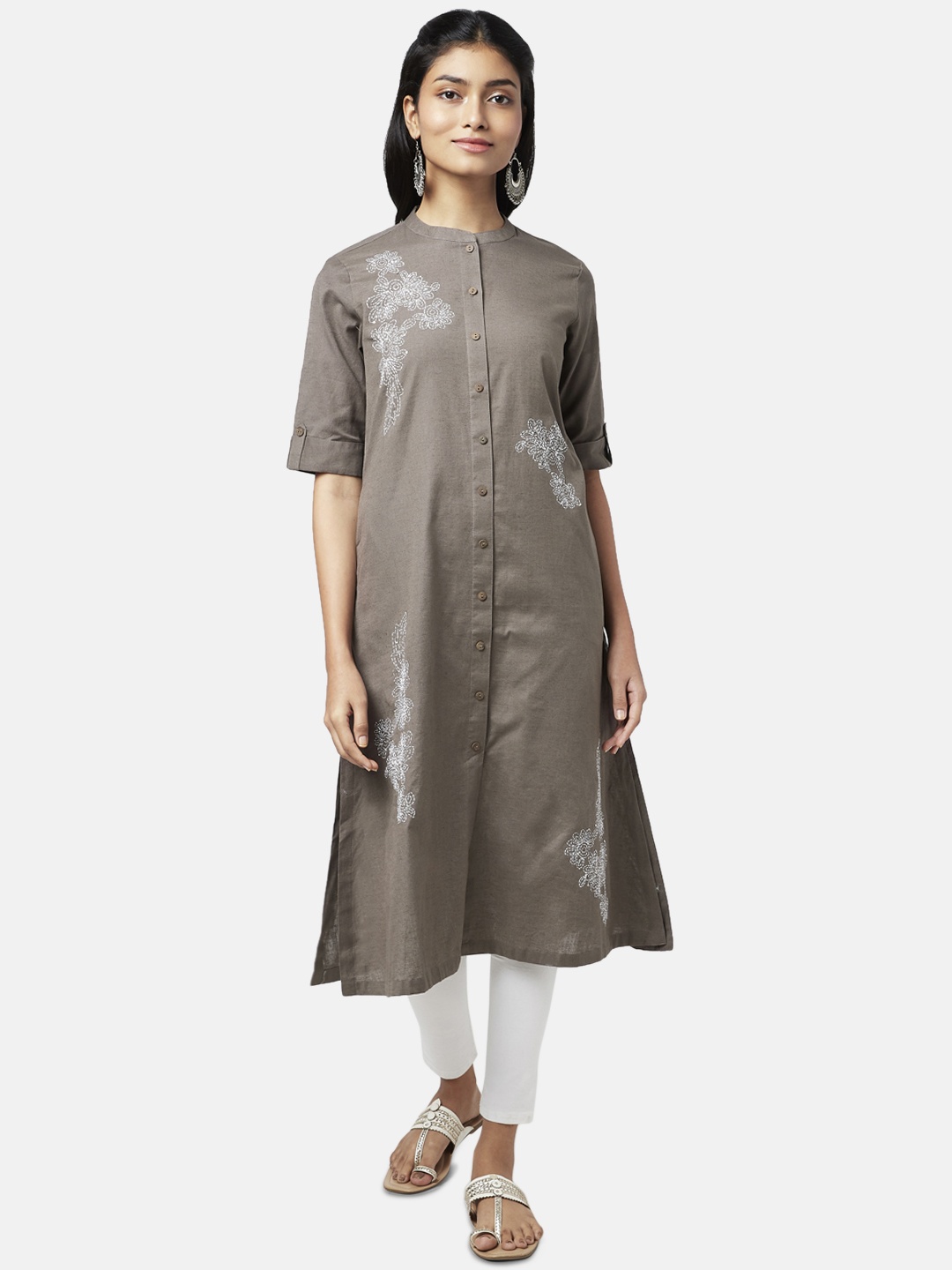 

RANGMANCH BY PANTALOONS Floral Embroidered Thread Work Cotton Kurta, Grey