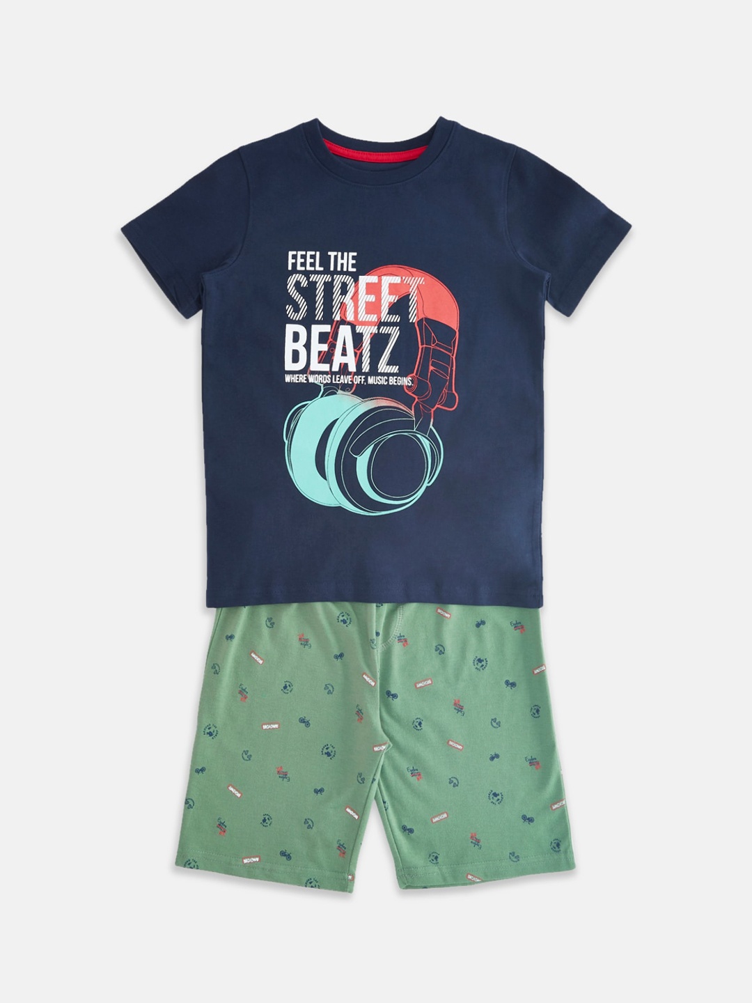 

Pantaloons Junior Boys Navy Blue & Green Printed Night Suit