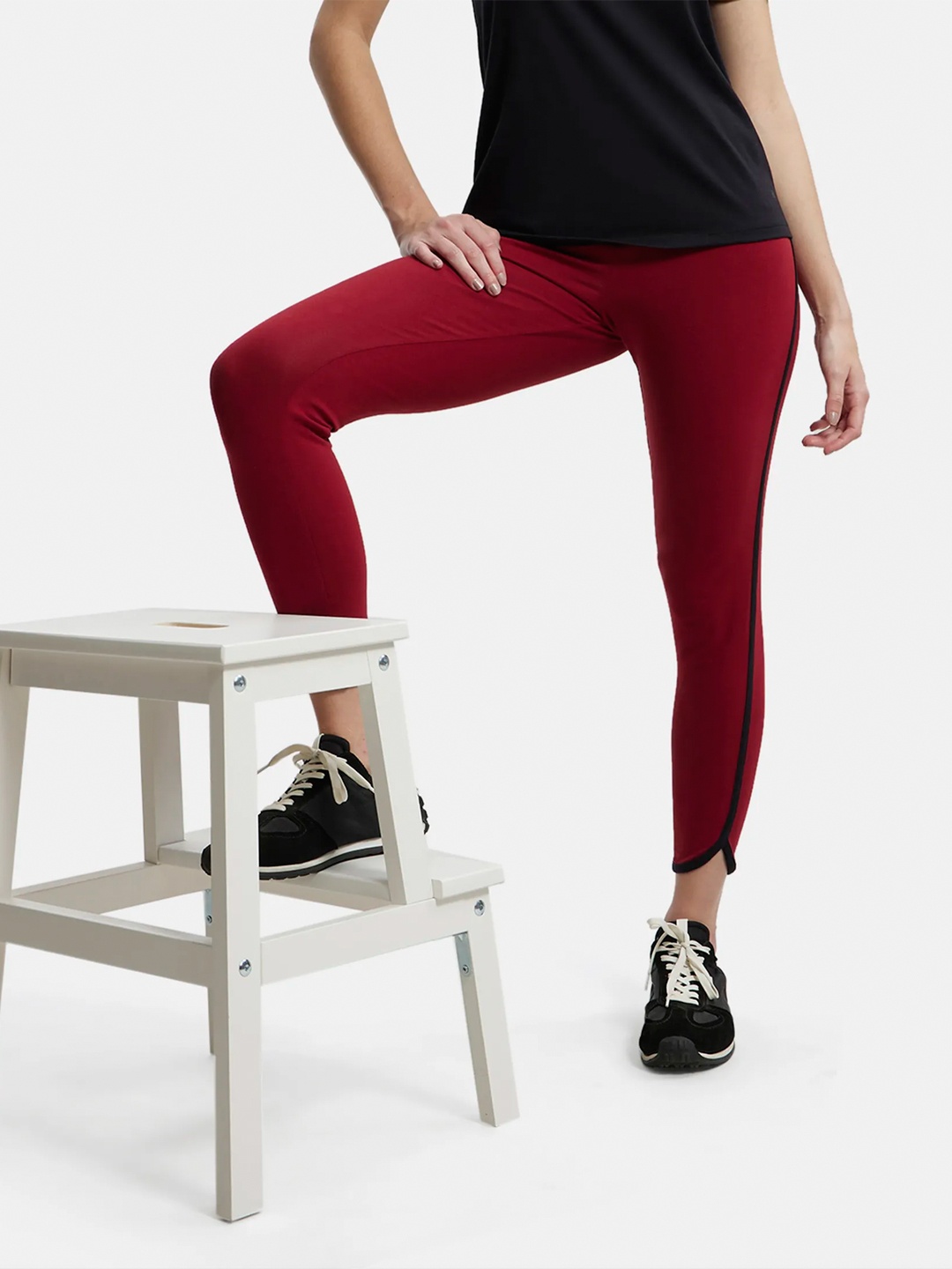 

Jockey Super Combed Cotton Stretch Leggings with Contrast Side Piping-AW73, Red