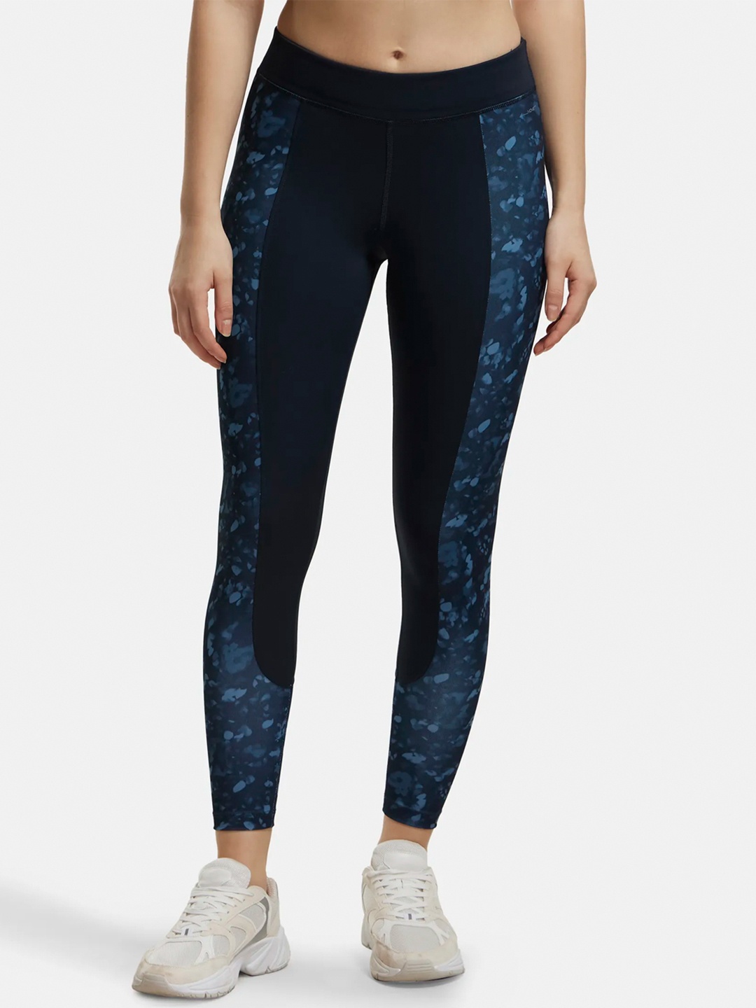

Jockey Panel Printed Performance Leggings with Coin Pocket, Black