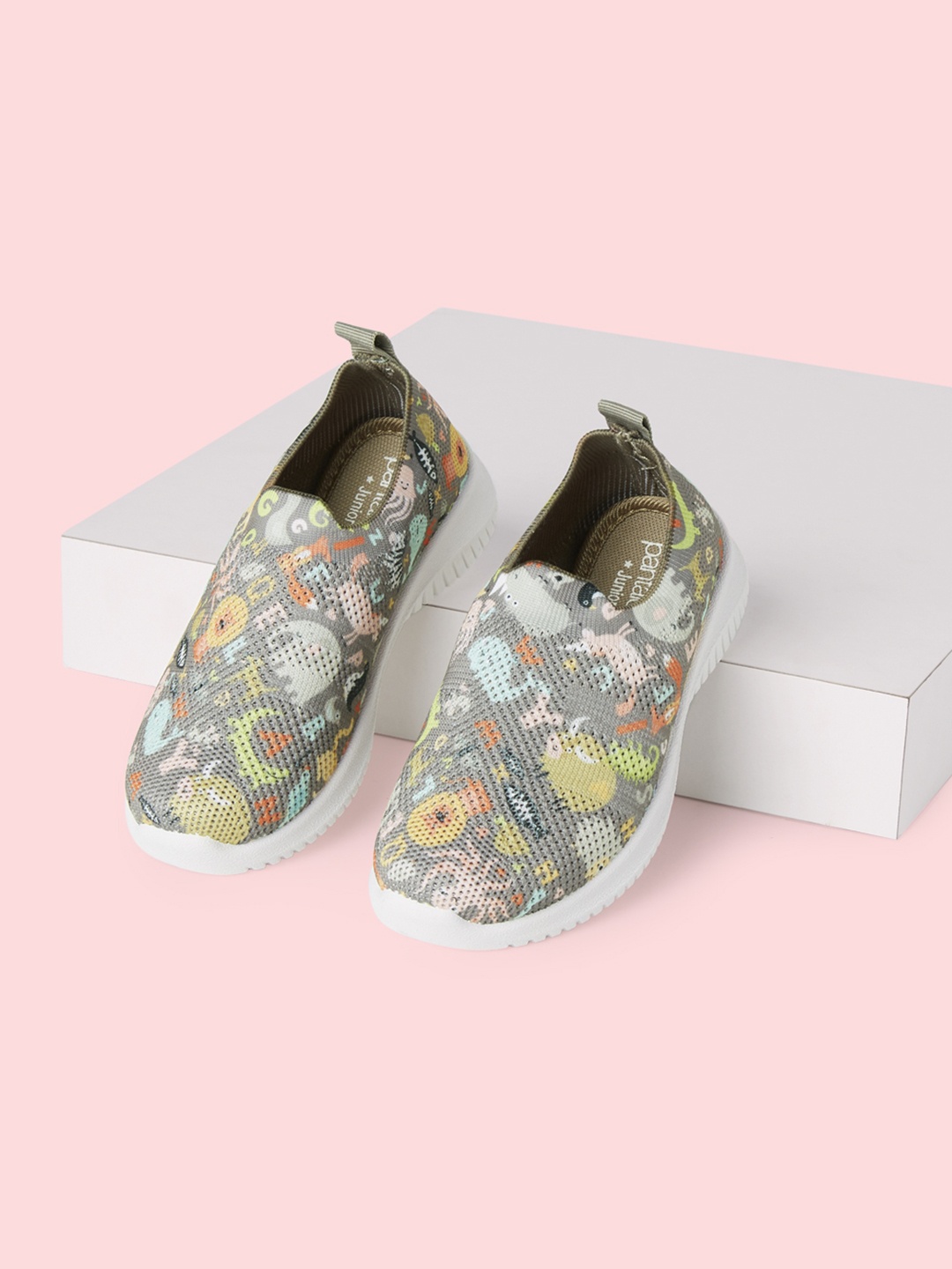 

Pantaloons Junior Boys Beige Textile Walking Non-Marking Shoes