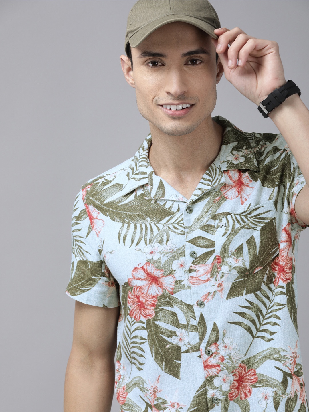 

THE BEAR HOUSE Men Blue & Green Slim Fit Tropical Printed Casual Shirt