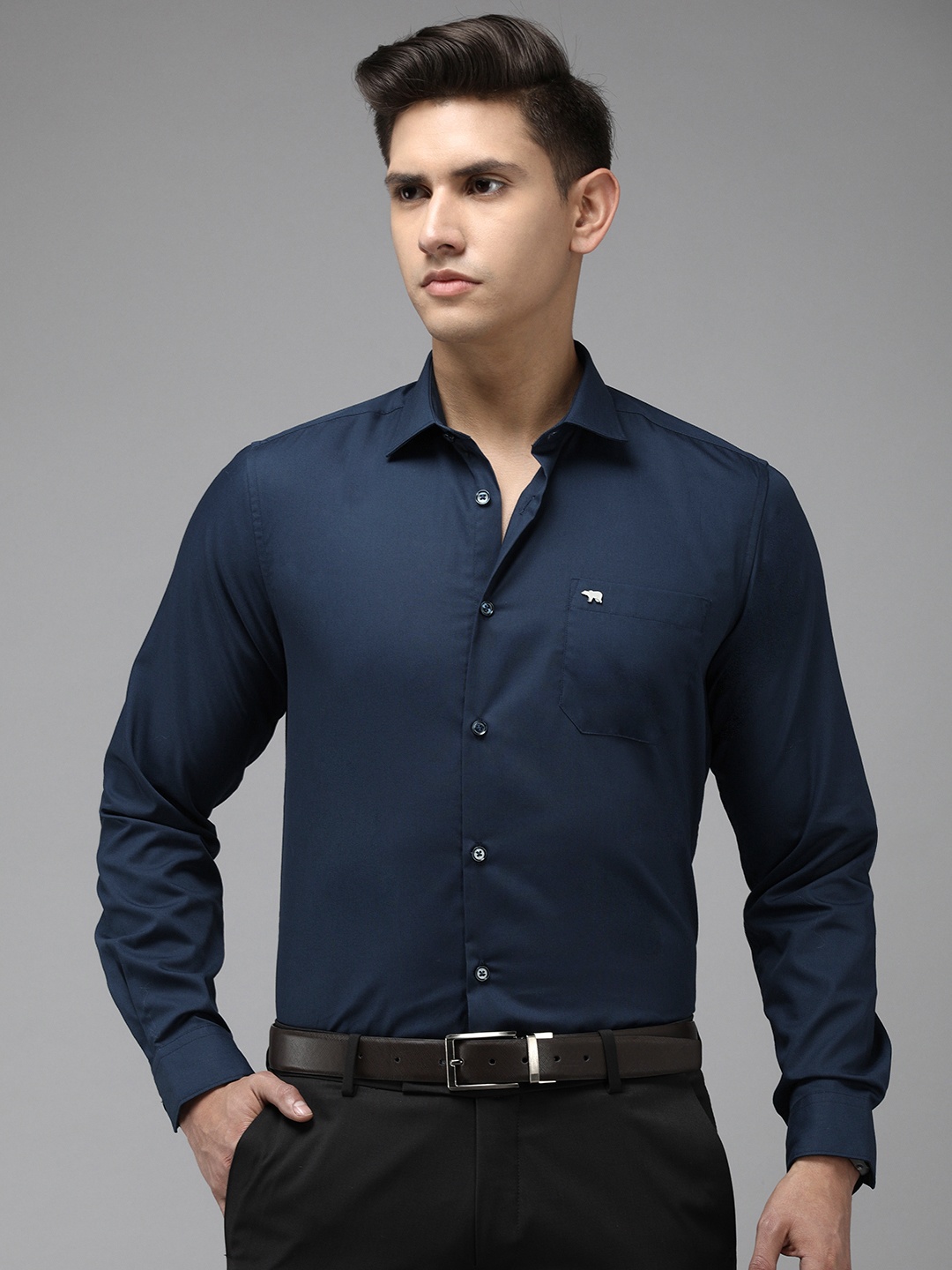 

THE BEAR HOUSE Men Cotton Slim Fit Formal Shirt, Navy blue