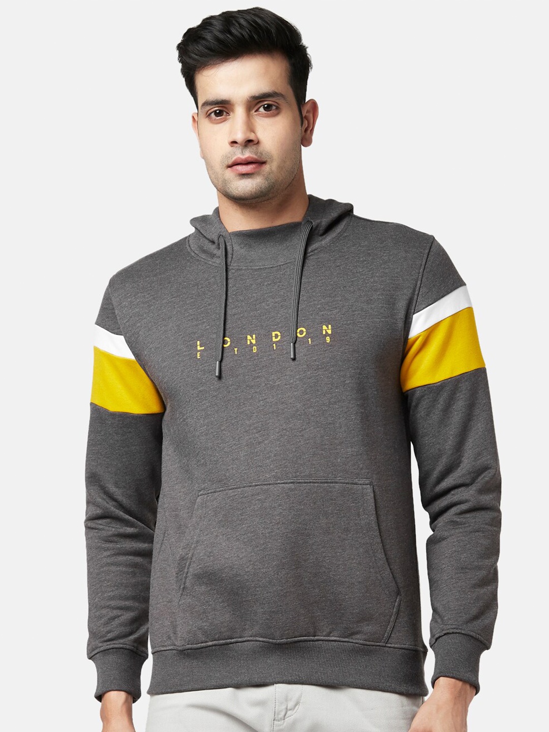 

BYFORD by Pantaloons Men Charcoal & Yellow Colourblocked Cotton Hooded Sweatshirt