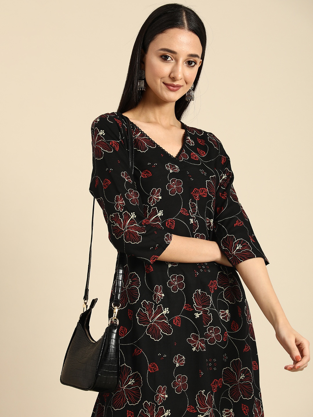 

Anouk Women Floral Printed V Neck A-Line Kurta With Lace Detailing, Black