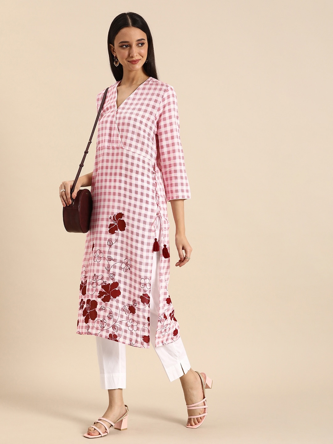 

Anouk Women Checked Floral Straight Kurta With Tie-Ups, Pink