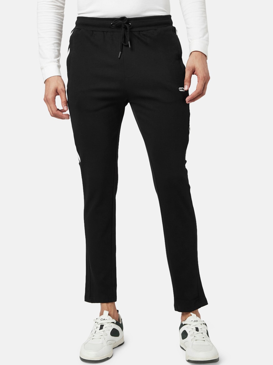 

Ajile by Pantaloons Men Black Solid Cotton Slim-Fit Track Pant