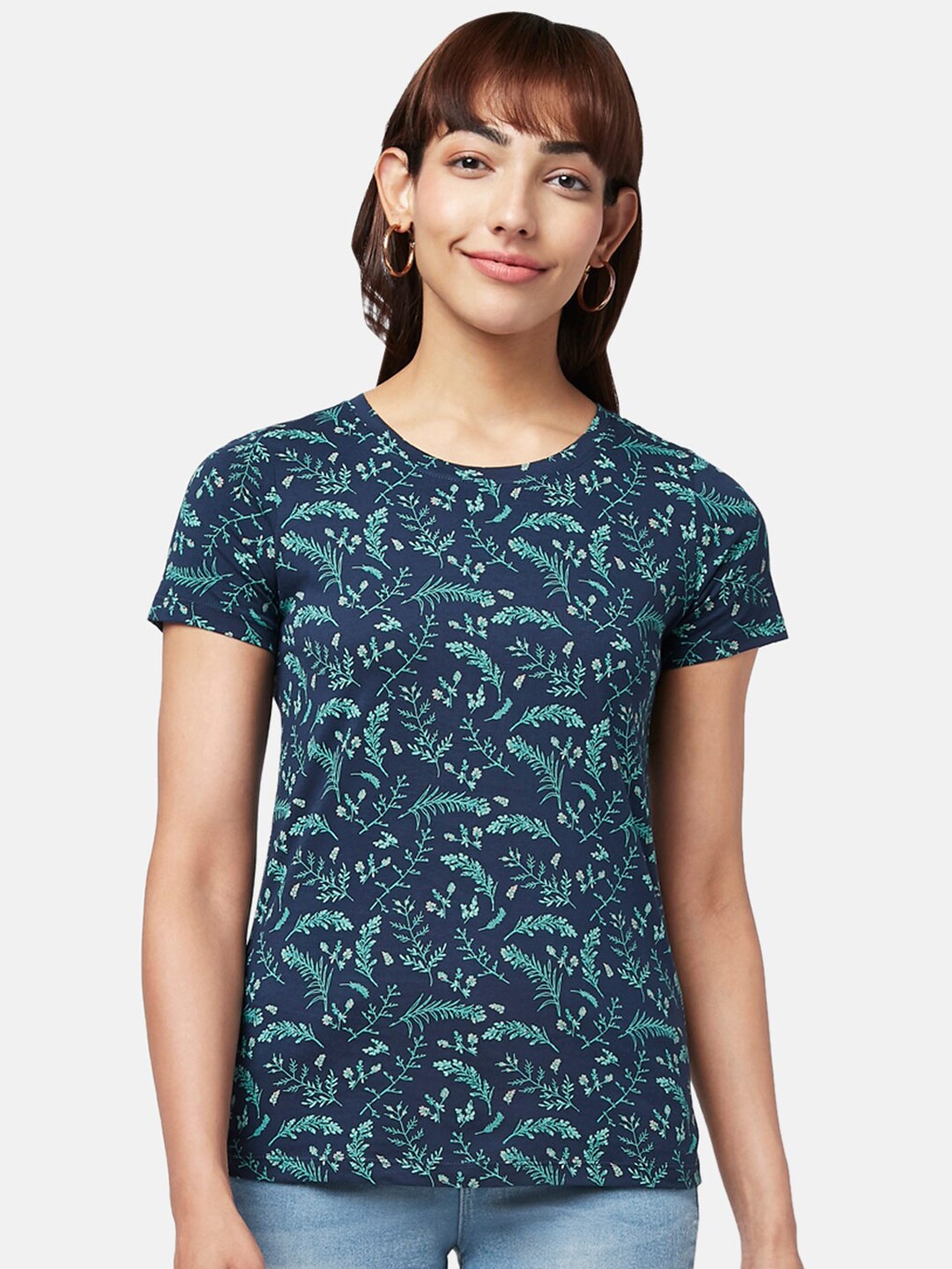 

Honey by Pantaloons Women Navy Blue Floral Printed Round Neck Cotton T-shirt