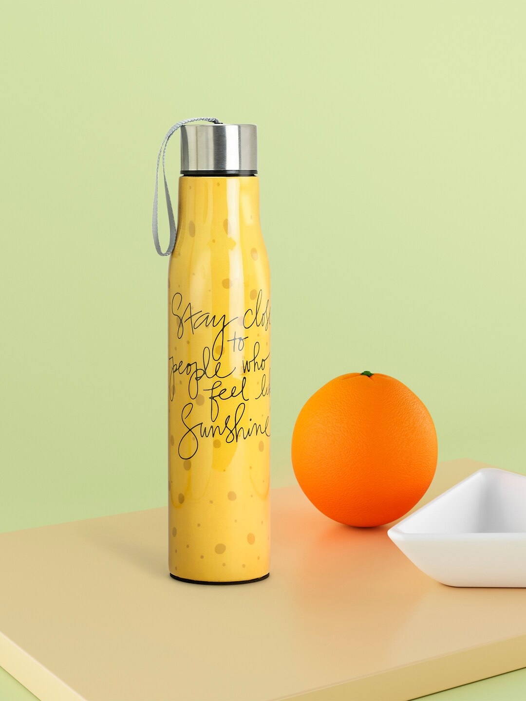 

Living scapes by Pantaloons Yellow Printed Stainless Steel Water Bottle 750 ml