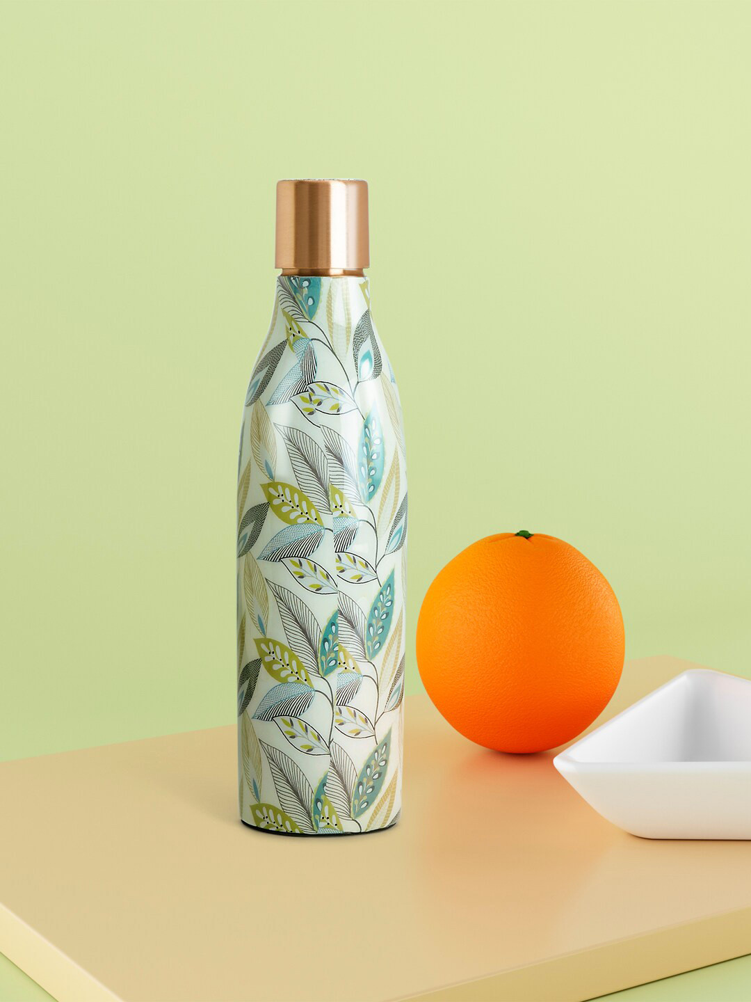 

Living scapes by Pantaloons Off White & Green Printed Copper Water Bottle 750 ml