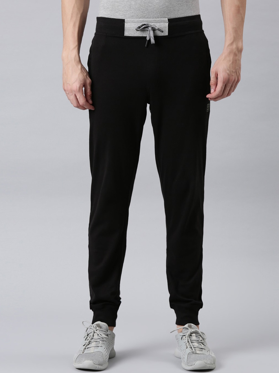 

FASO Men Black Solid Pure Organic Cotton Joggers