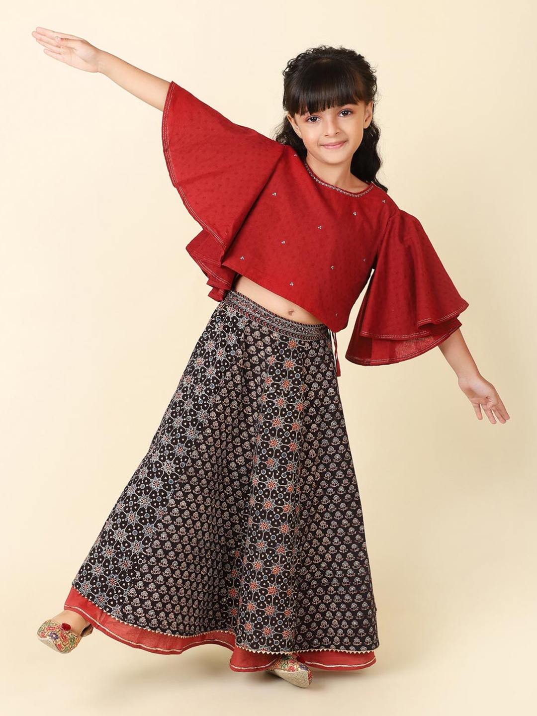 

Fabindia Girls Black & Red Printed Ready to Wear Cotton Lehenga Set