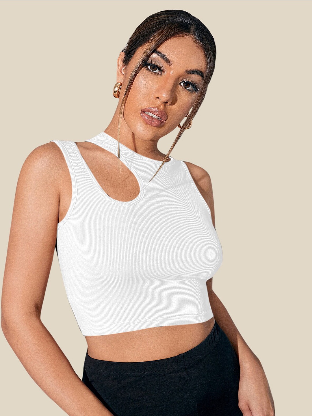 

AAHWAN Women White Solid Cut Out Crop Top