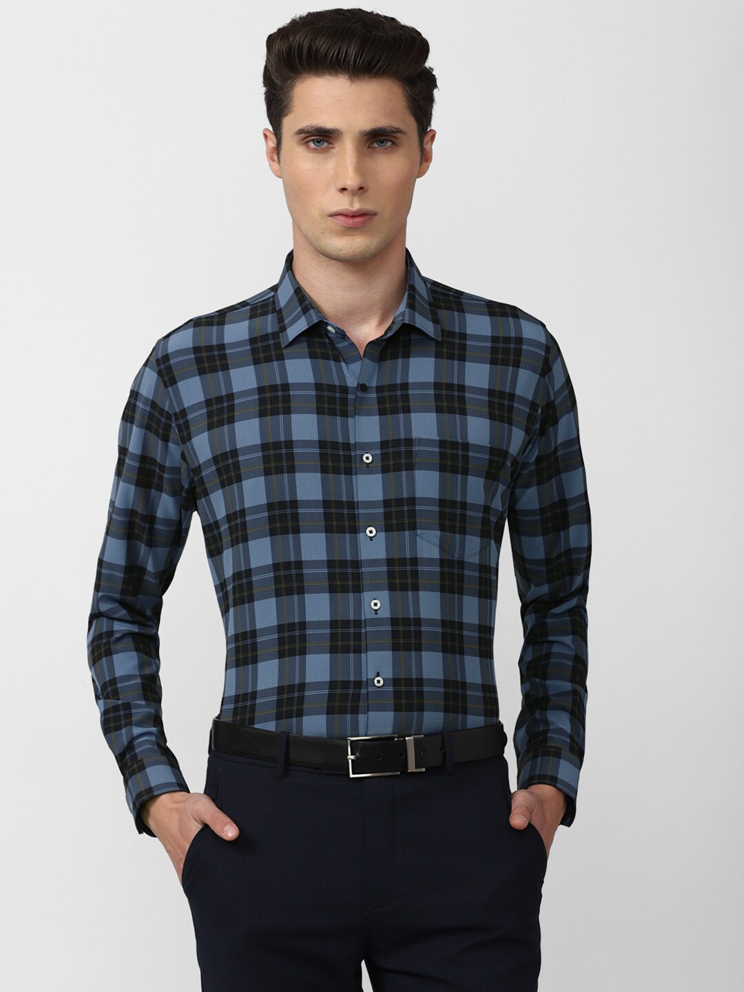 

Van Heusen Men Blue Slim Fit Checked Formal Shirt