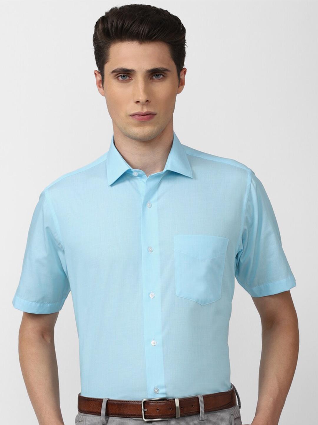 

Van Heusen Men Blue Solid Casual Cotton Shirt