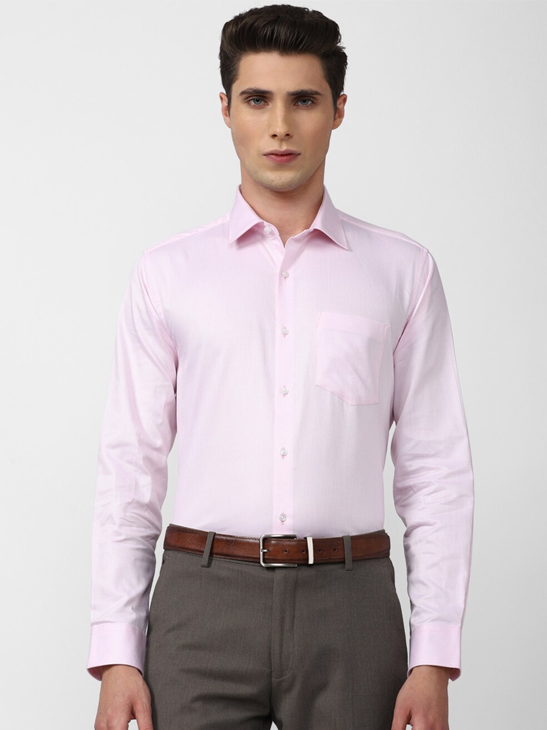 

Van Heusen Men Pink Solid Pure Cotton Formal Shirt