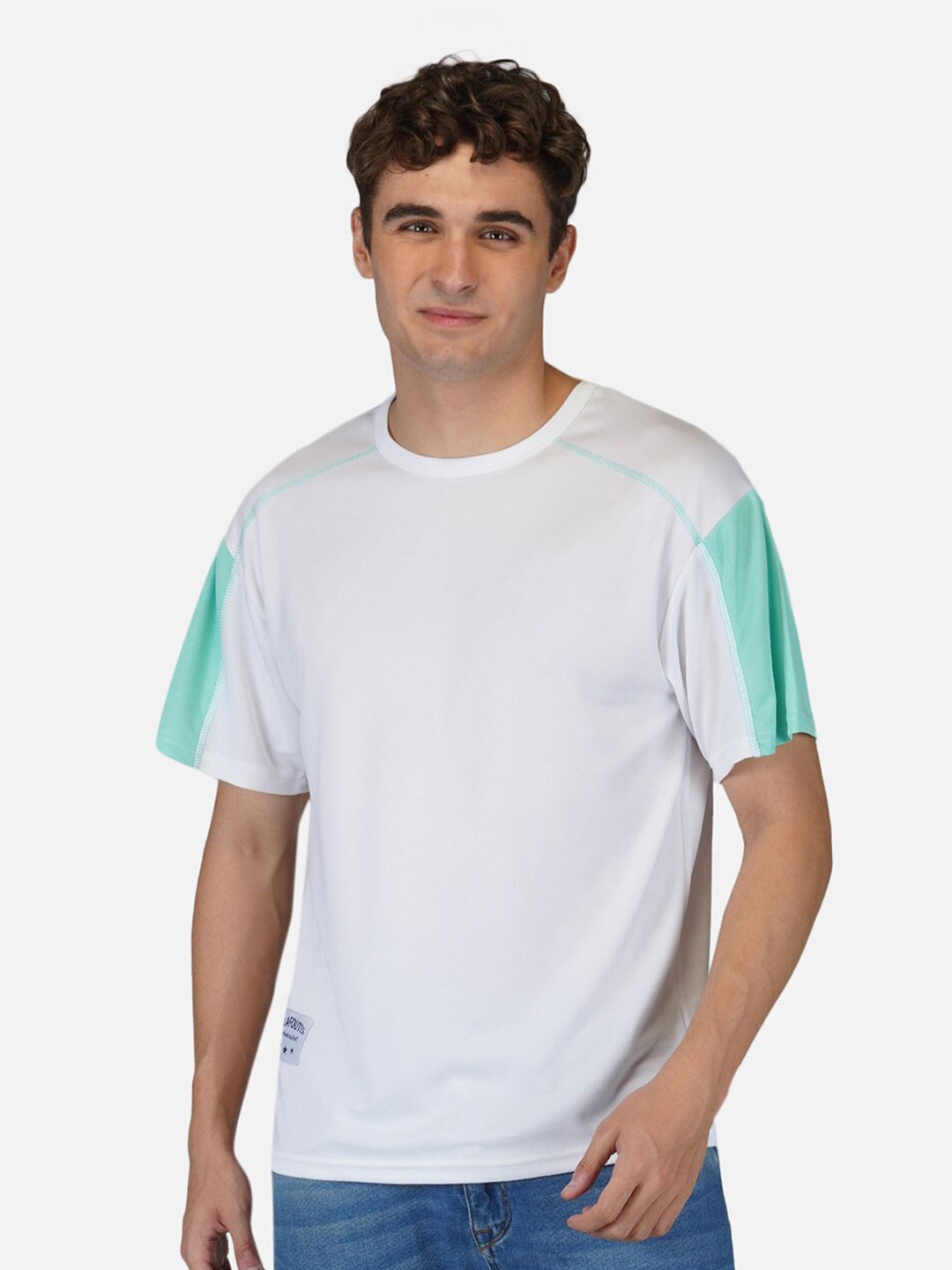 

CLAFOUTIS Men White Solid Drop-Shoulder Sleeves T-shirt