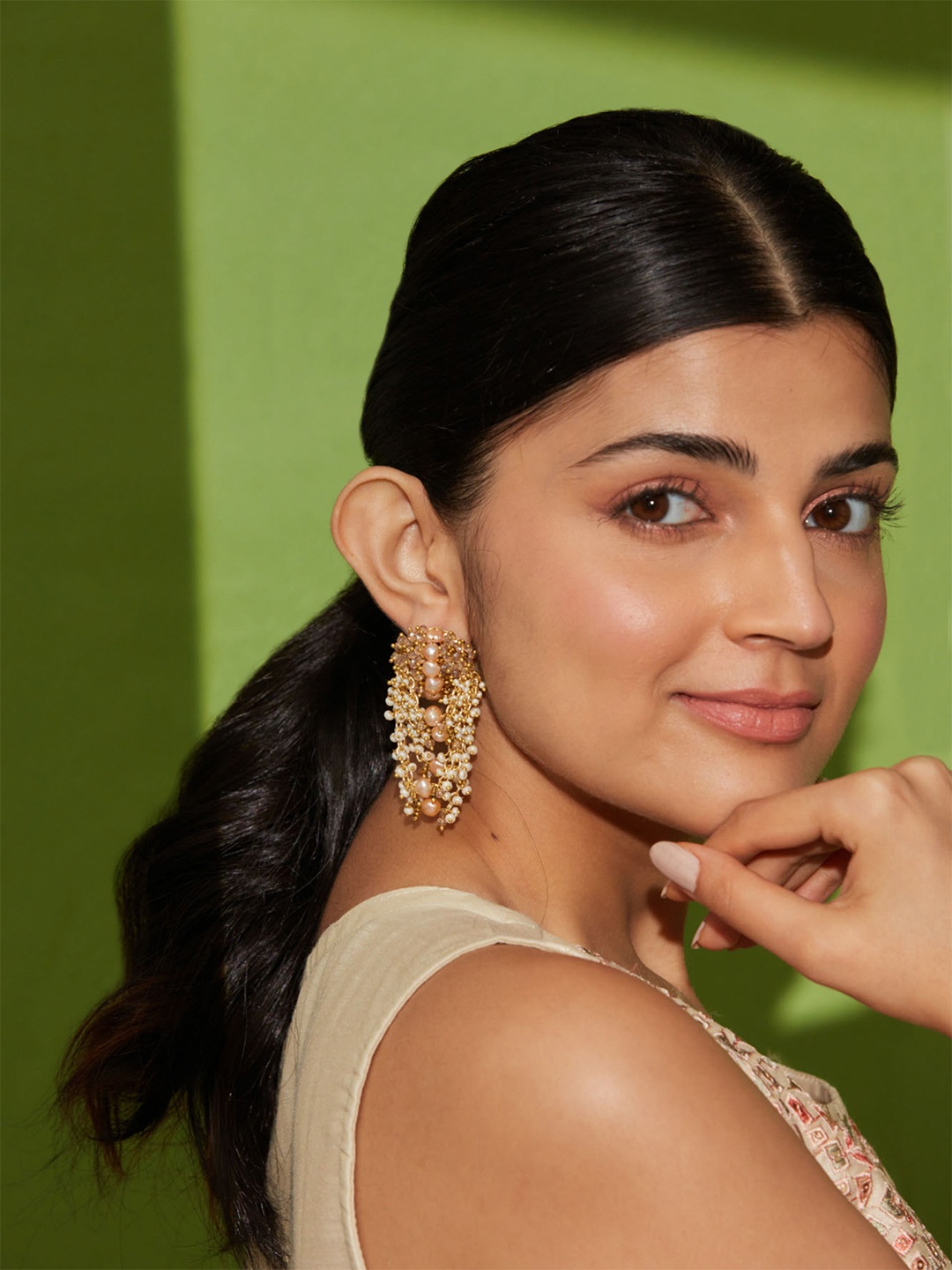

D'oro Beige Gold-Plated Contemporary Drop Earrings
