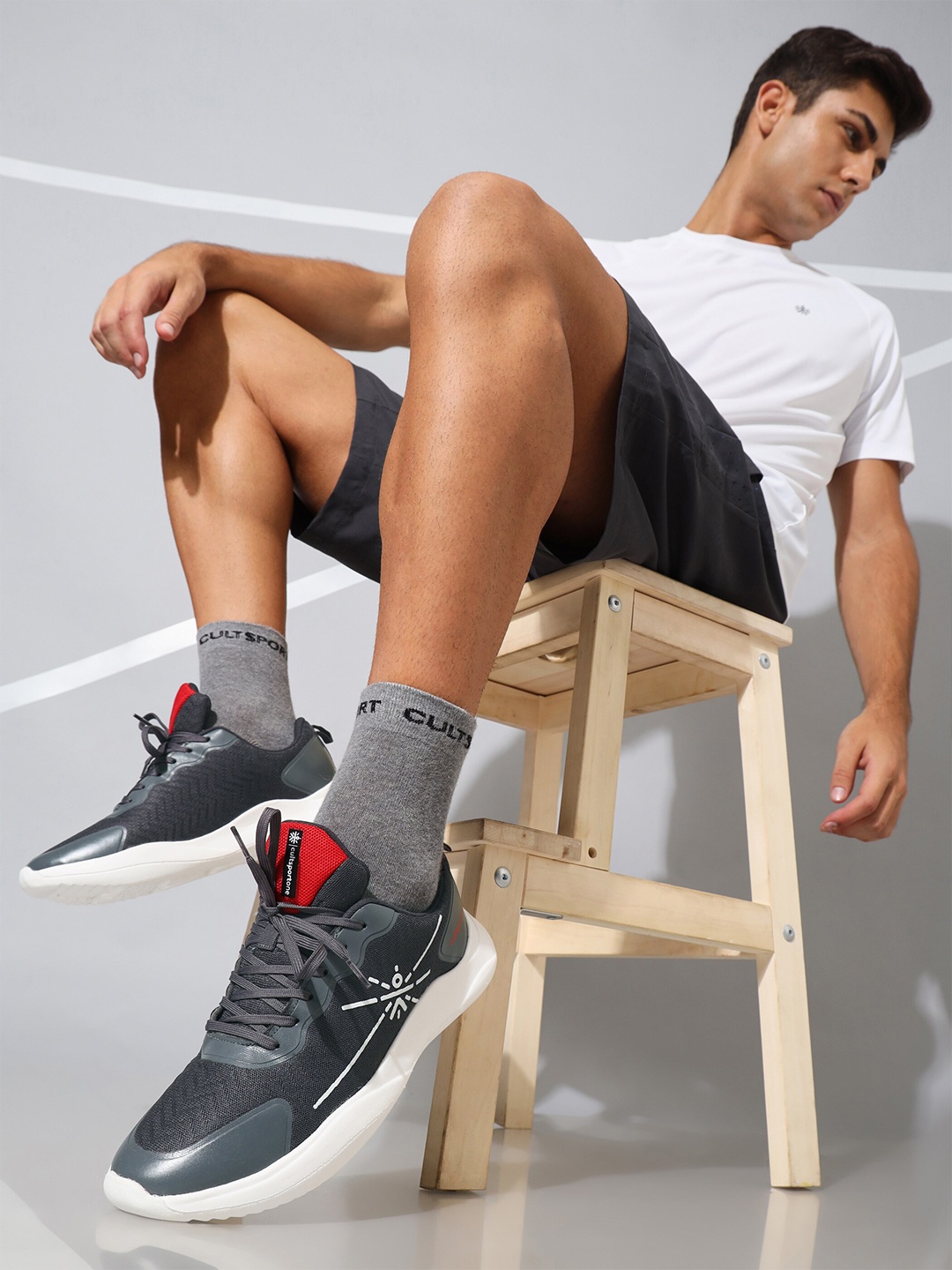 

CULT Men Grey Mesh Running Shoes