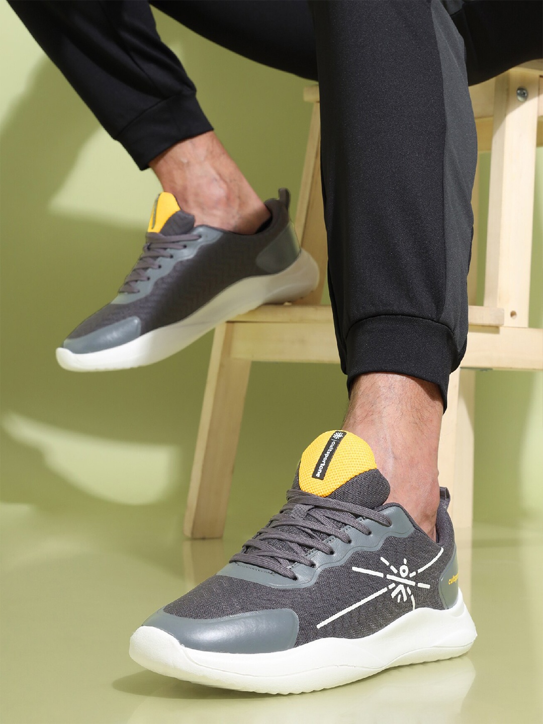 

CULT Men Grey Mesh Running Shoes