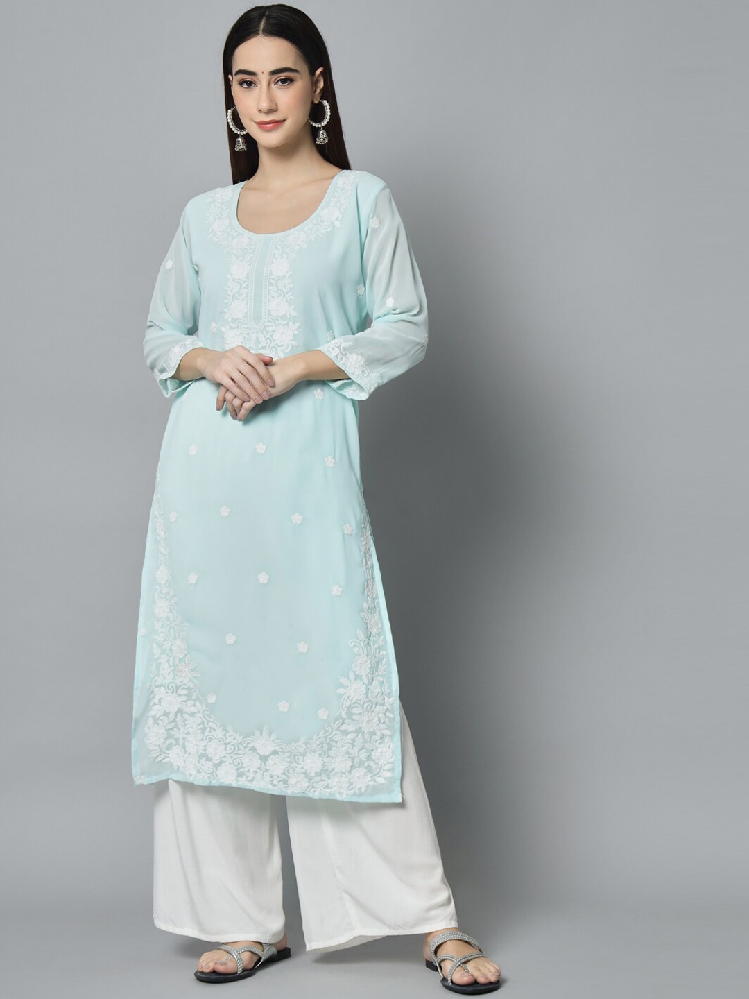 

VAIRAGEE Floral Embroidered Georgette Kurta, Blue