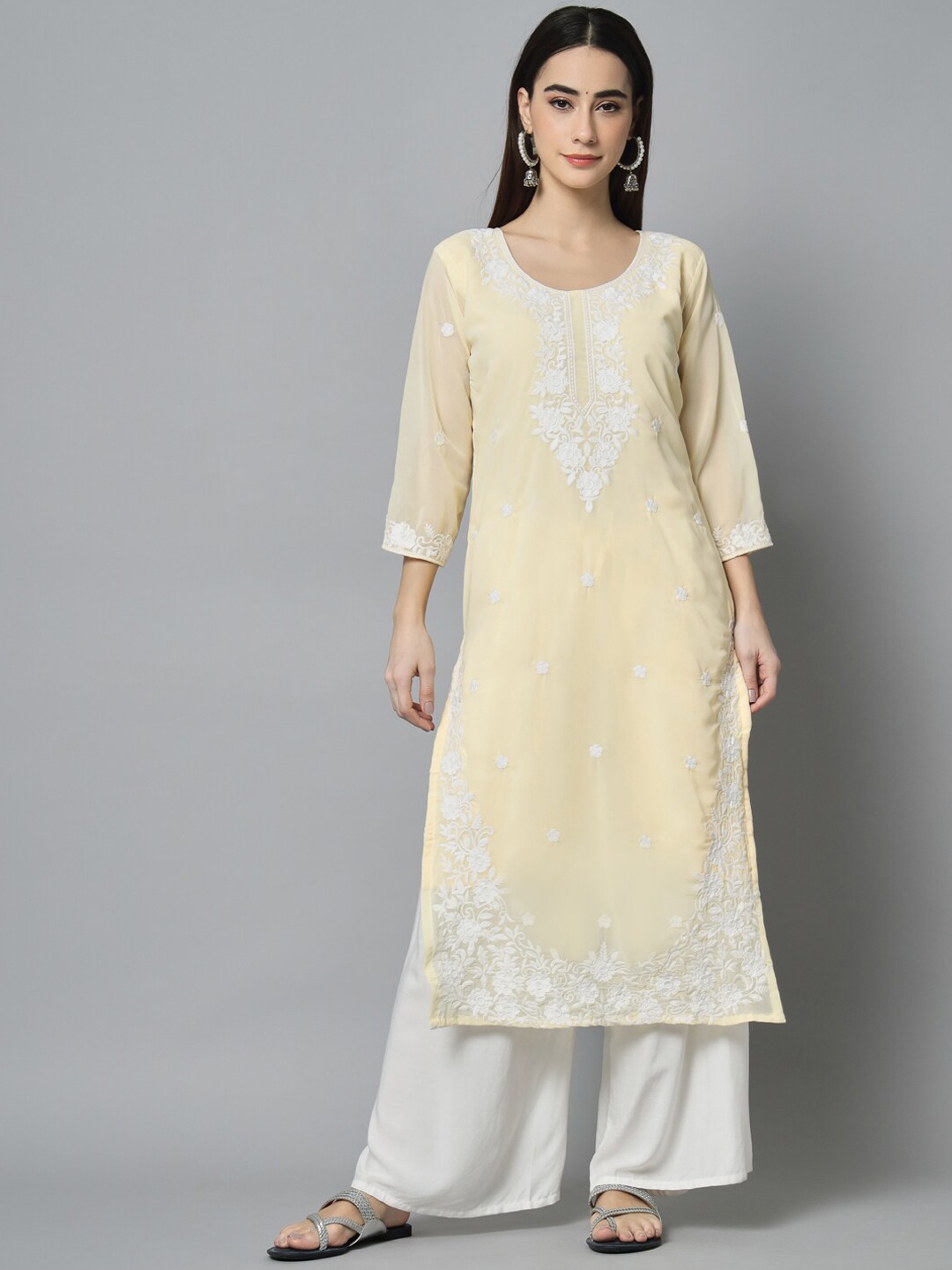 

VAIRAGEE Floral Embroidered Georgette Kurta, Yellow