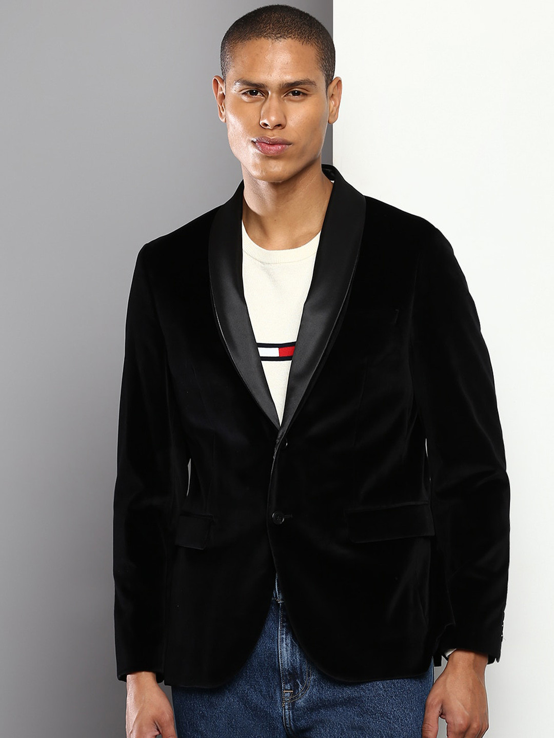 

Tommy Hilfiger Men Black Solid Single-Breasted Pure Cotton Blazer