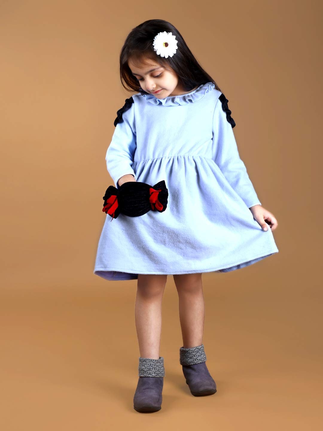 

Beyabella Girls Blue & Black Solid Wool Round Neck A-Line Winter Dress