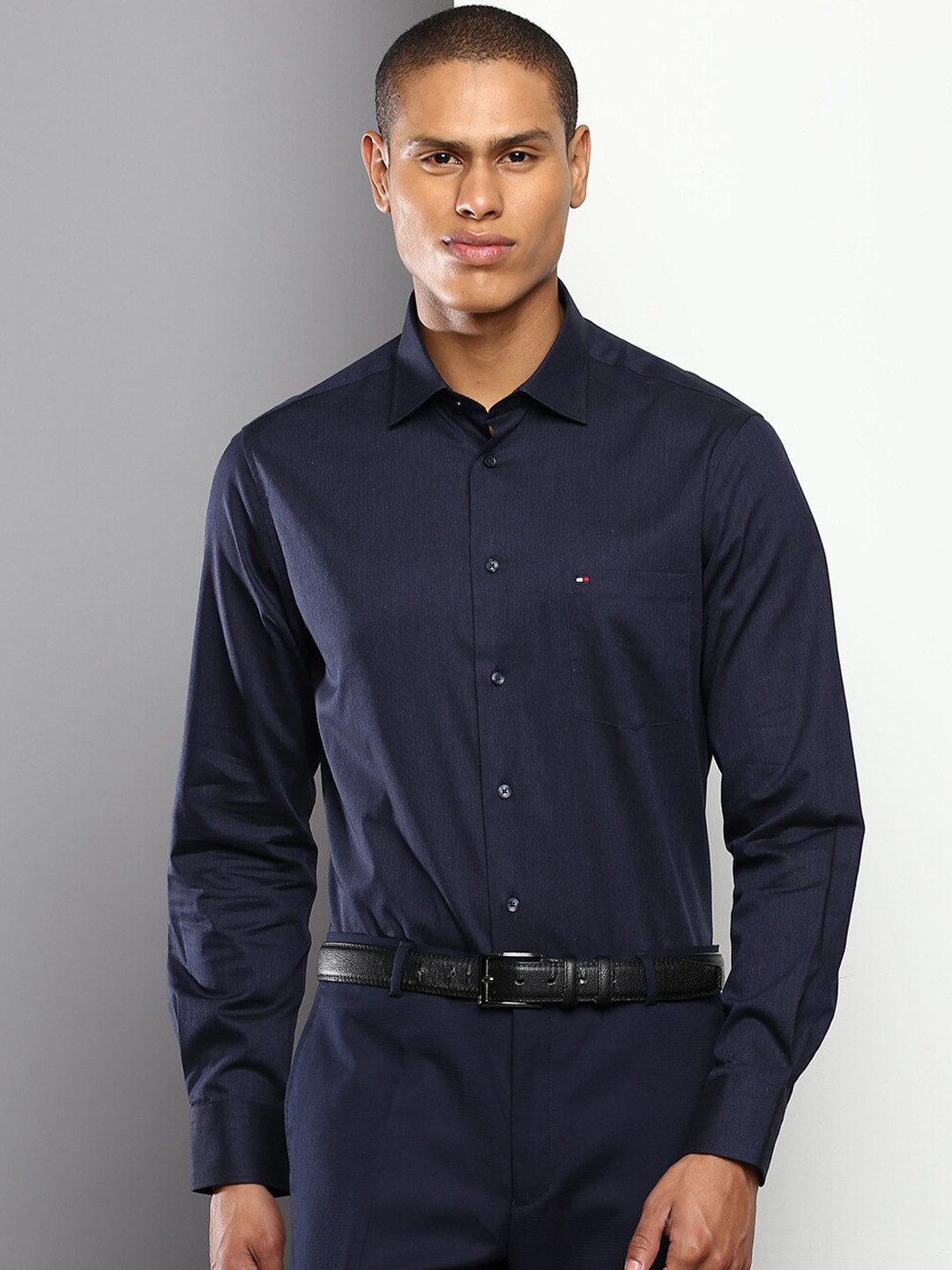 

Tommy Hilfiger Men Navy Blue Pure Cotton Formal Shirt
