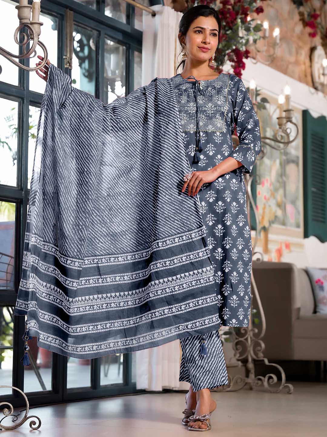 

KALINI Women Grey Ethnic Motifs Printed Gotta Patti Pure Cotton Kurta with Trousers & With Dupatta