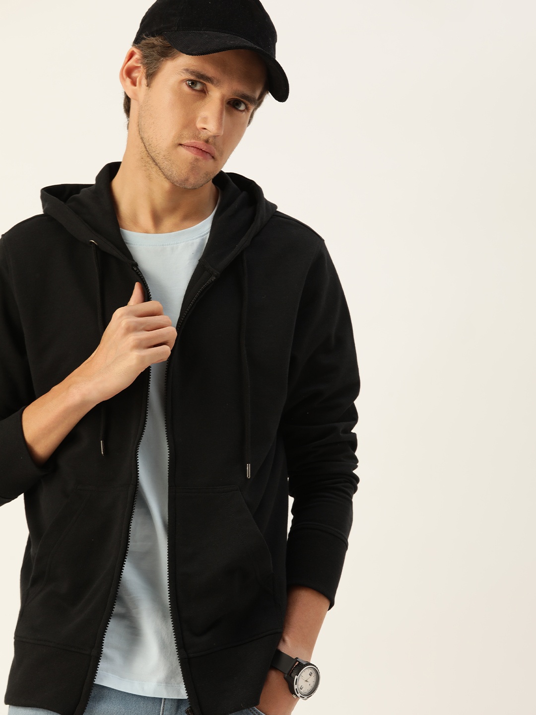 

Kook N Keech Men Black Solid Pure Cotton Hooded Sweatshirt