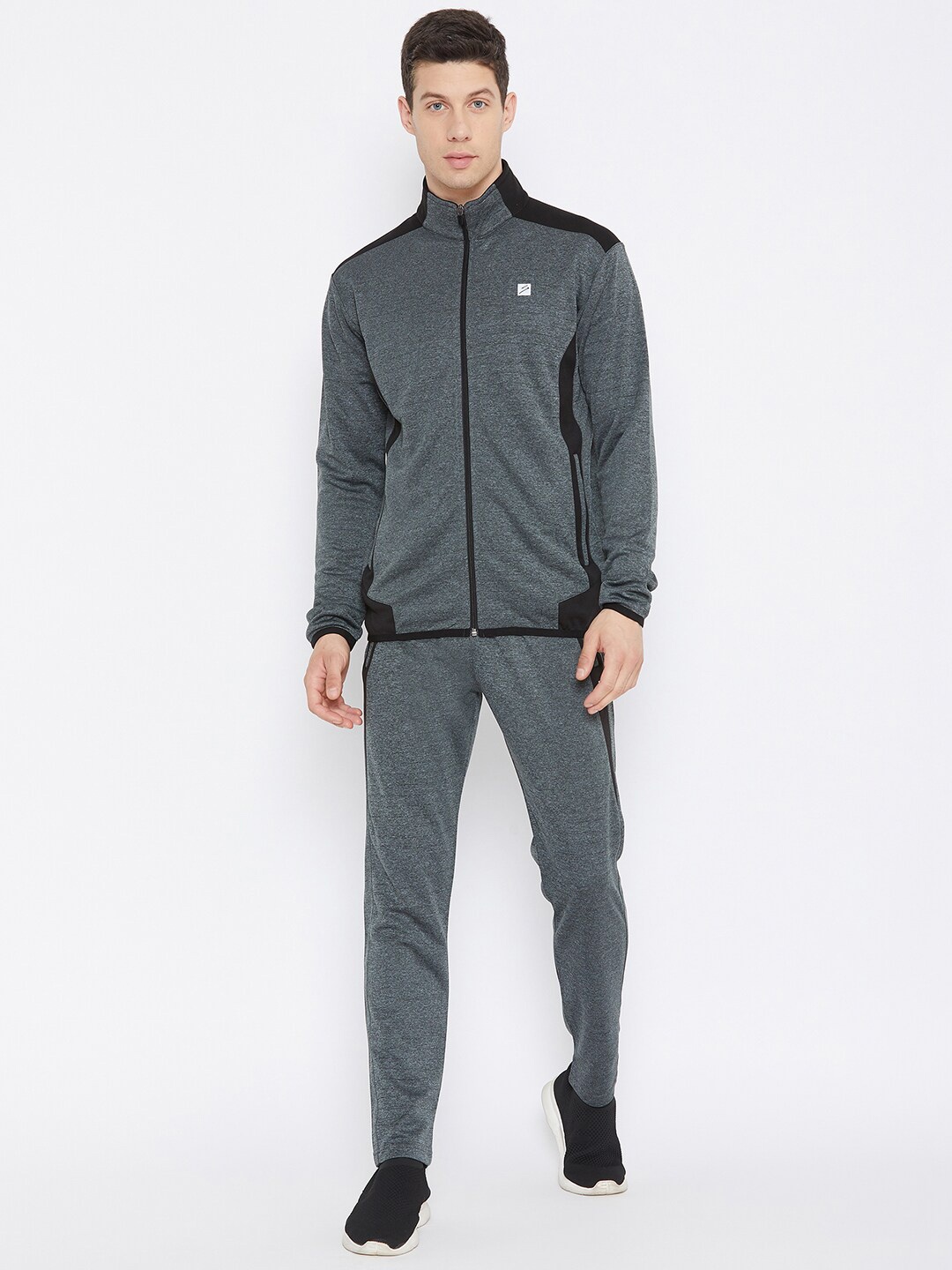 

UNPAR Men Grey Solid Tracksuit