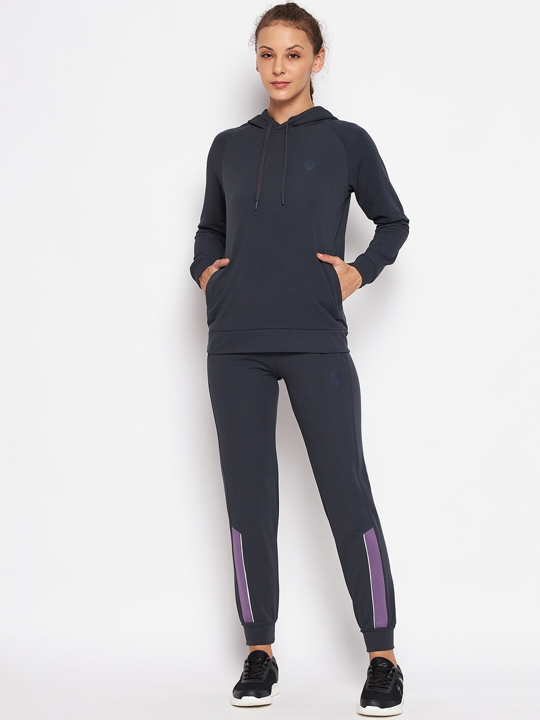 

UNPAR Women Grey Solid Tracksuits