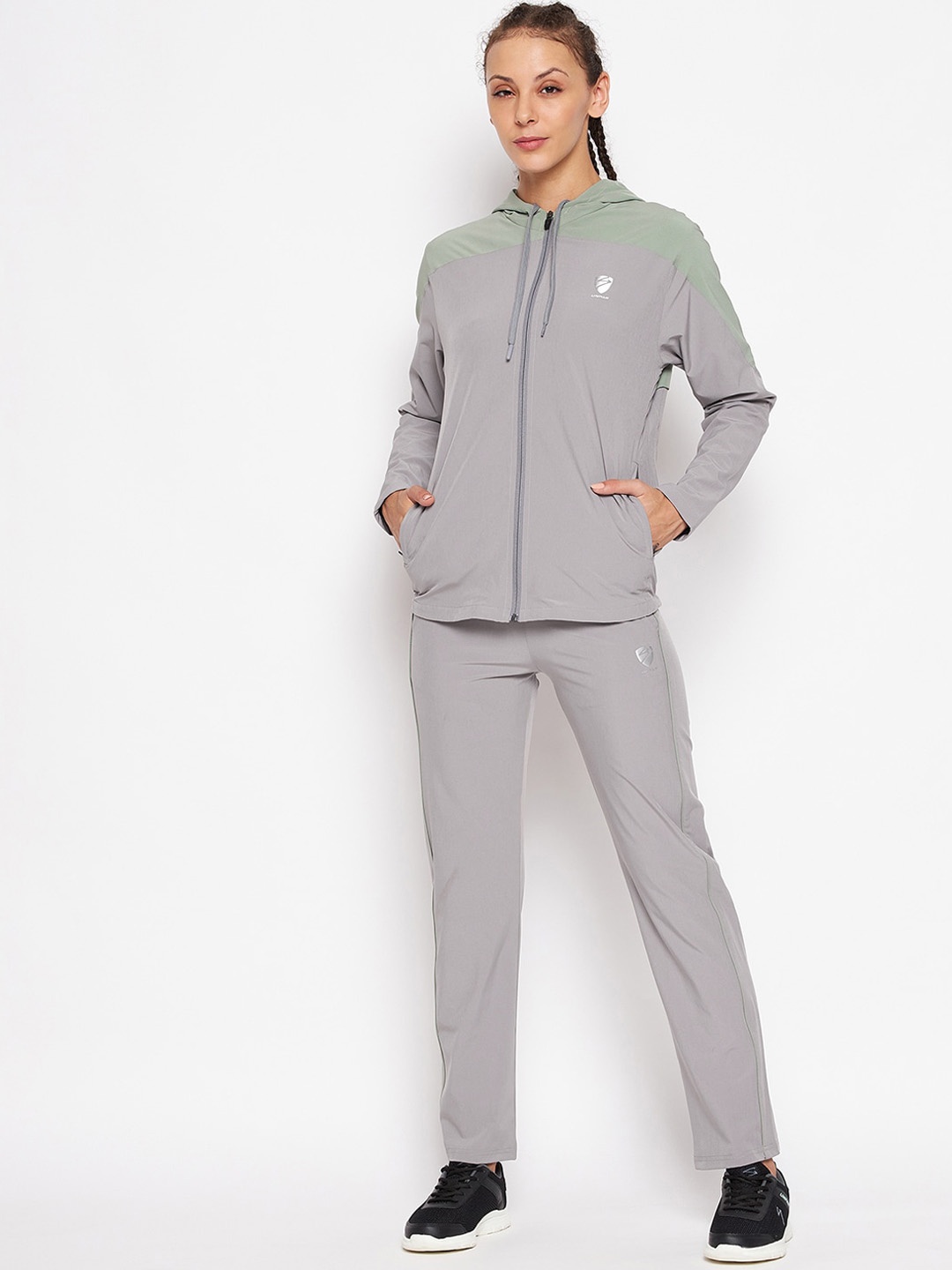 

UNPAR Women Grey Solid Tracksuits