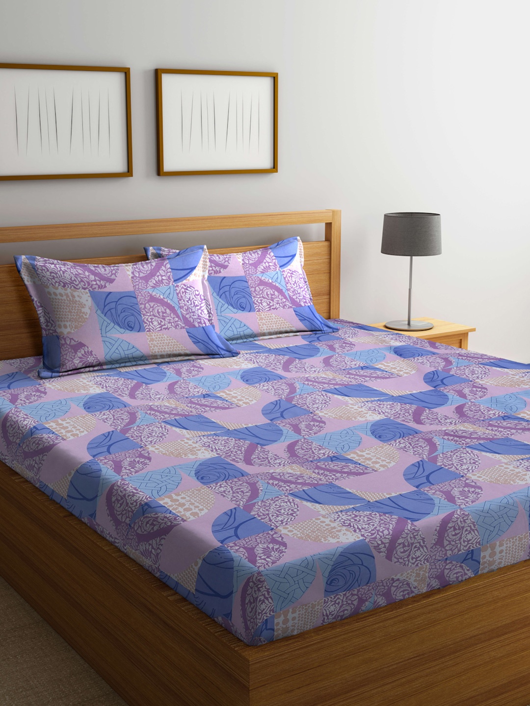 

BOMBAY DYEING Purple & Blue Printed 104 TC Queen Bedsheet with 2 Pillow Covers