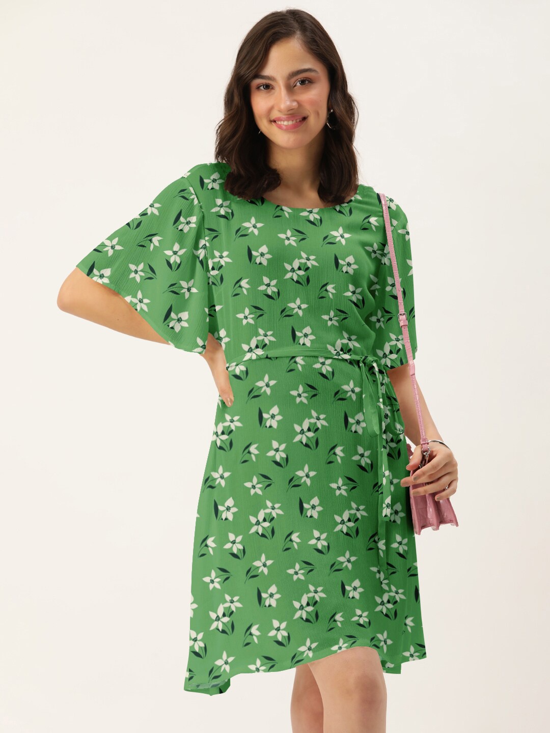 

DressBerry Women Green & White Floral Printed Round Neck A-Line Dress