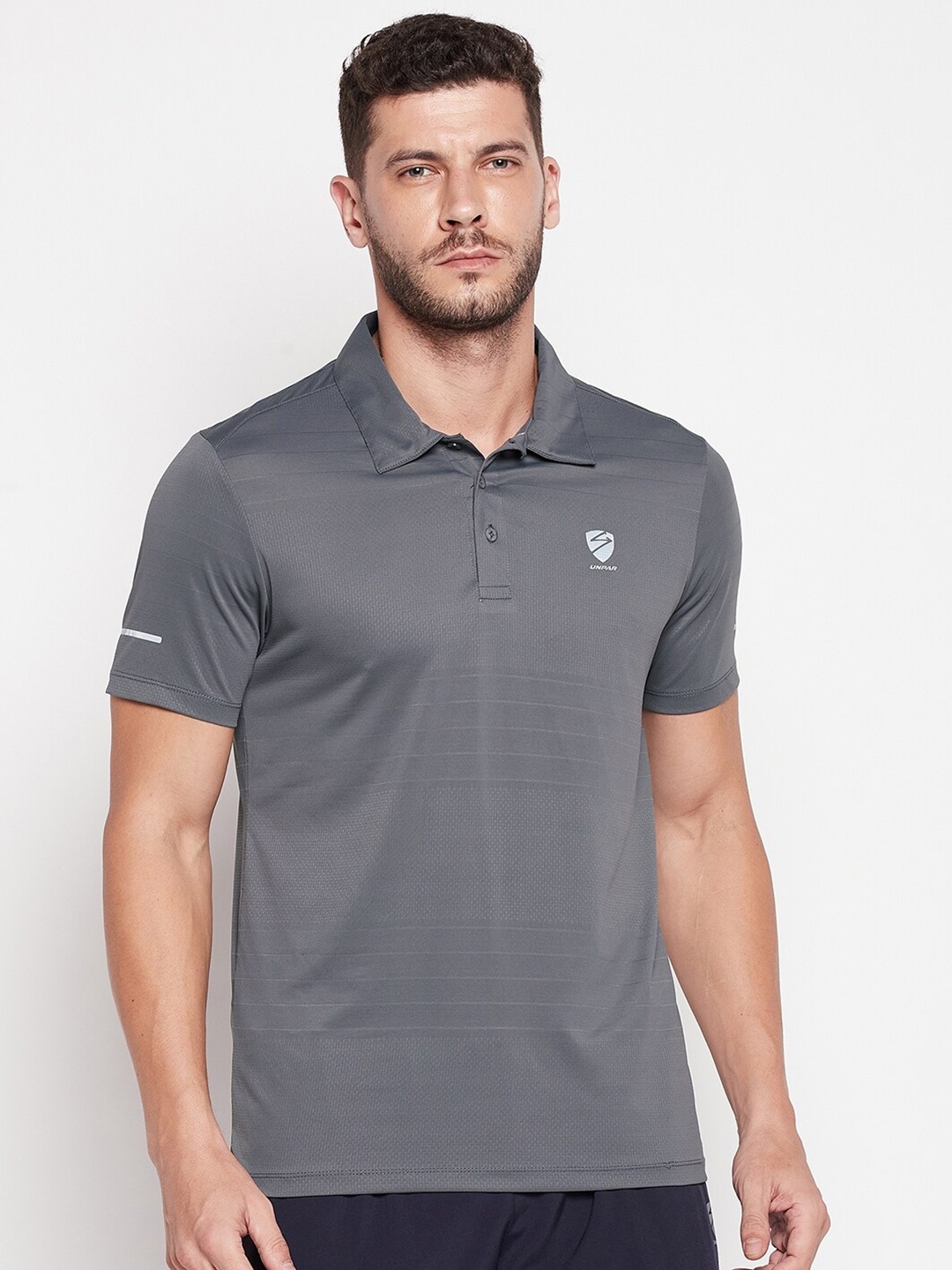 

UNPAR Men Grey Solid Polo Collar Slim Fit T-shirt