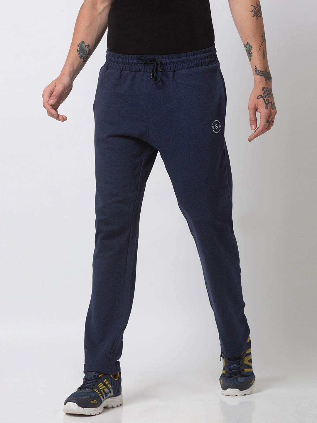 

Status Quo Men Blue Solid Slim-Fit Track Pant, Navy blue