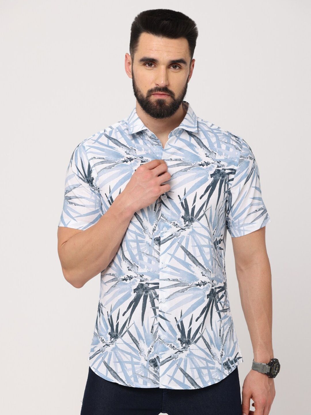 

Jean Cafe Men Blue Cotton Premium Slim Fit Floral Printed Casual Shirt