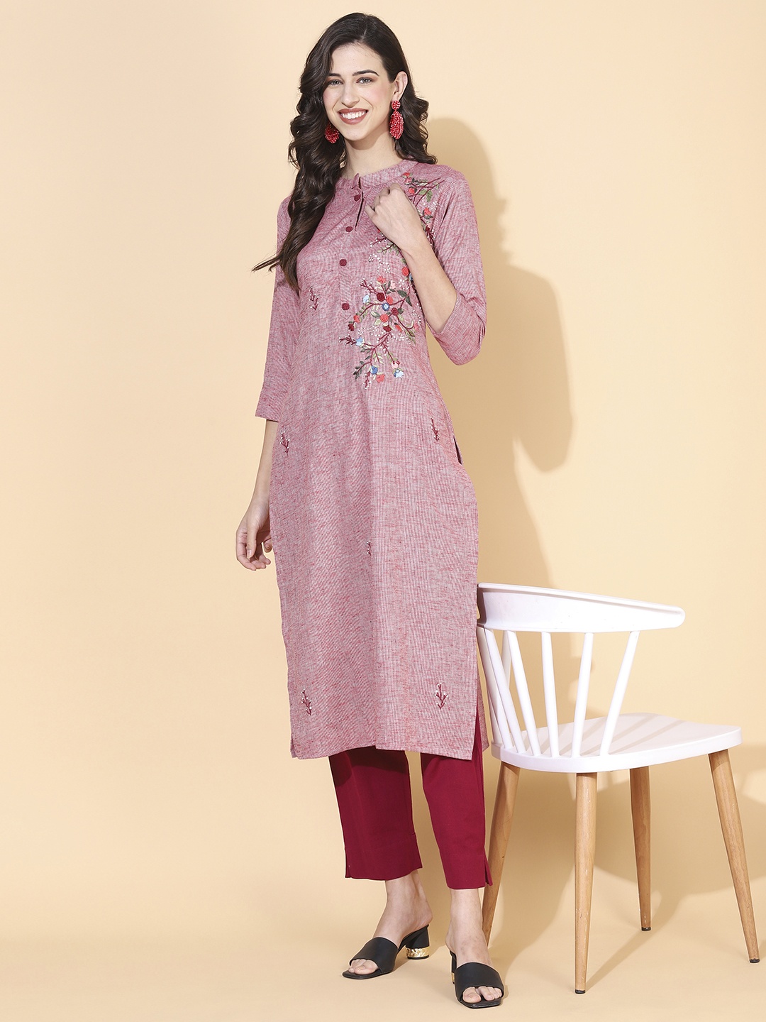 

FASHOR Women Mauve Thread Work Cotton Kurta