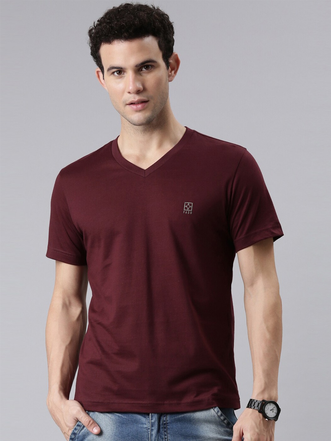 

FASO Men Maroon Solid V-Neck Organic Cotton T-shirt