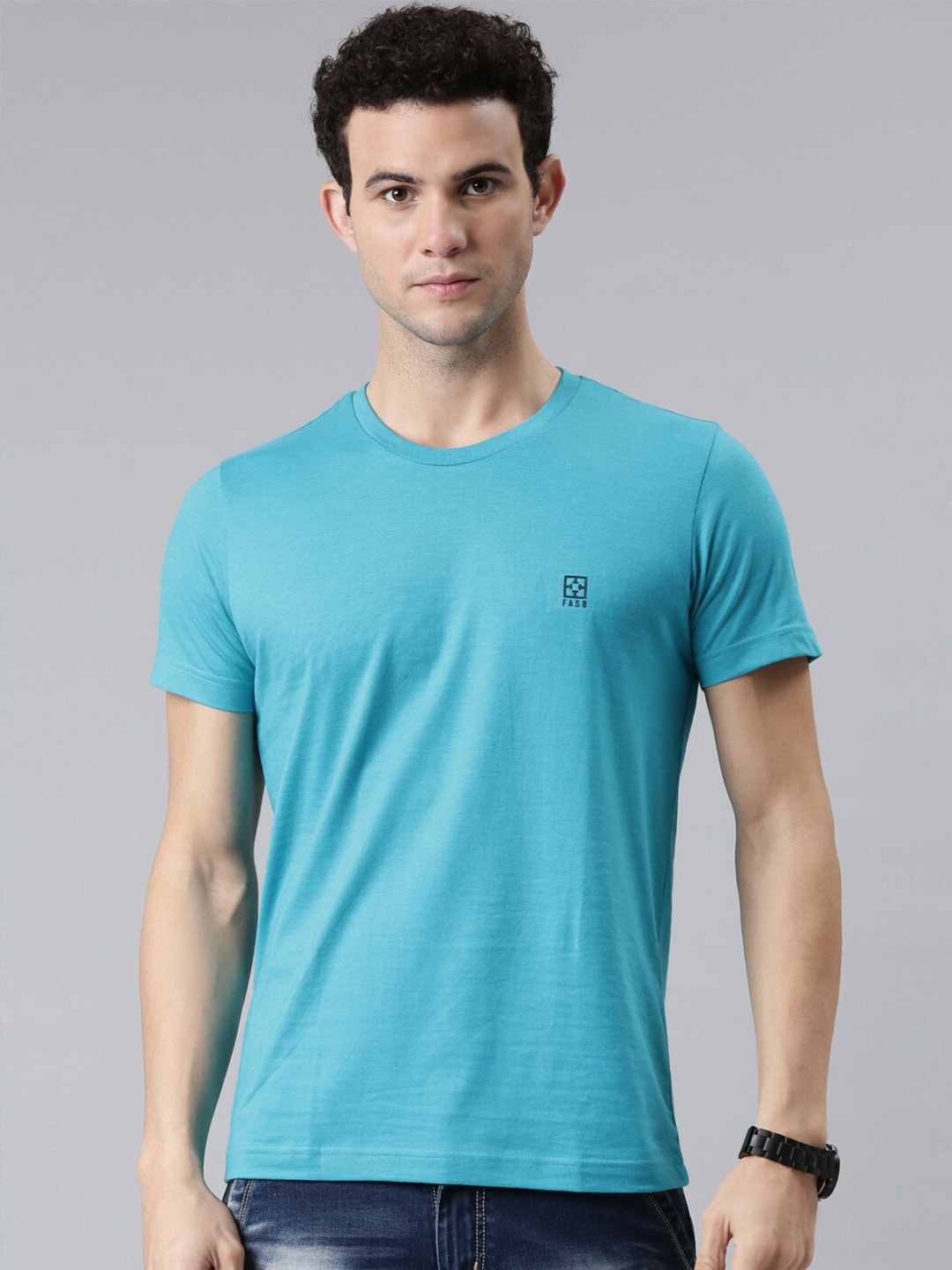 

FASO Men Turquoise Blue Solid Round Neck Pure Cotton T-shirt