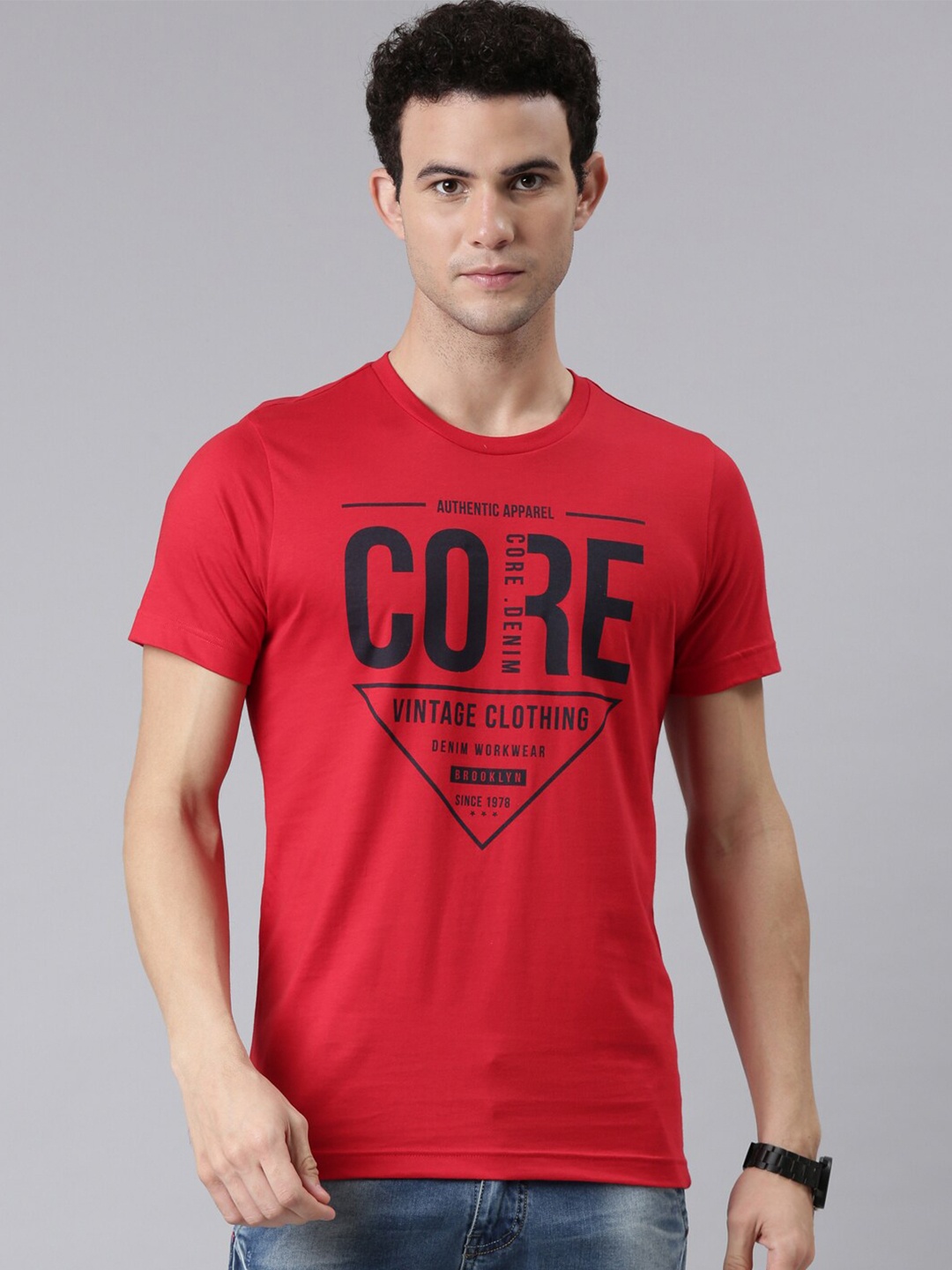 

FASO Men Red Typography Printed Round Neck Pure Cotton T-shirt