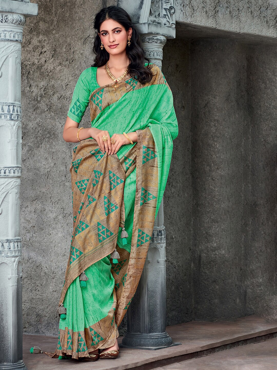 

Saree mall Sea Green & Brown Silk Blend Bagh Sarees