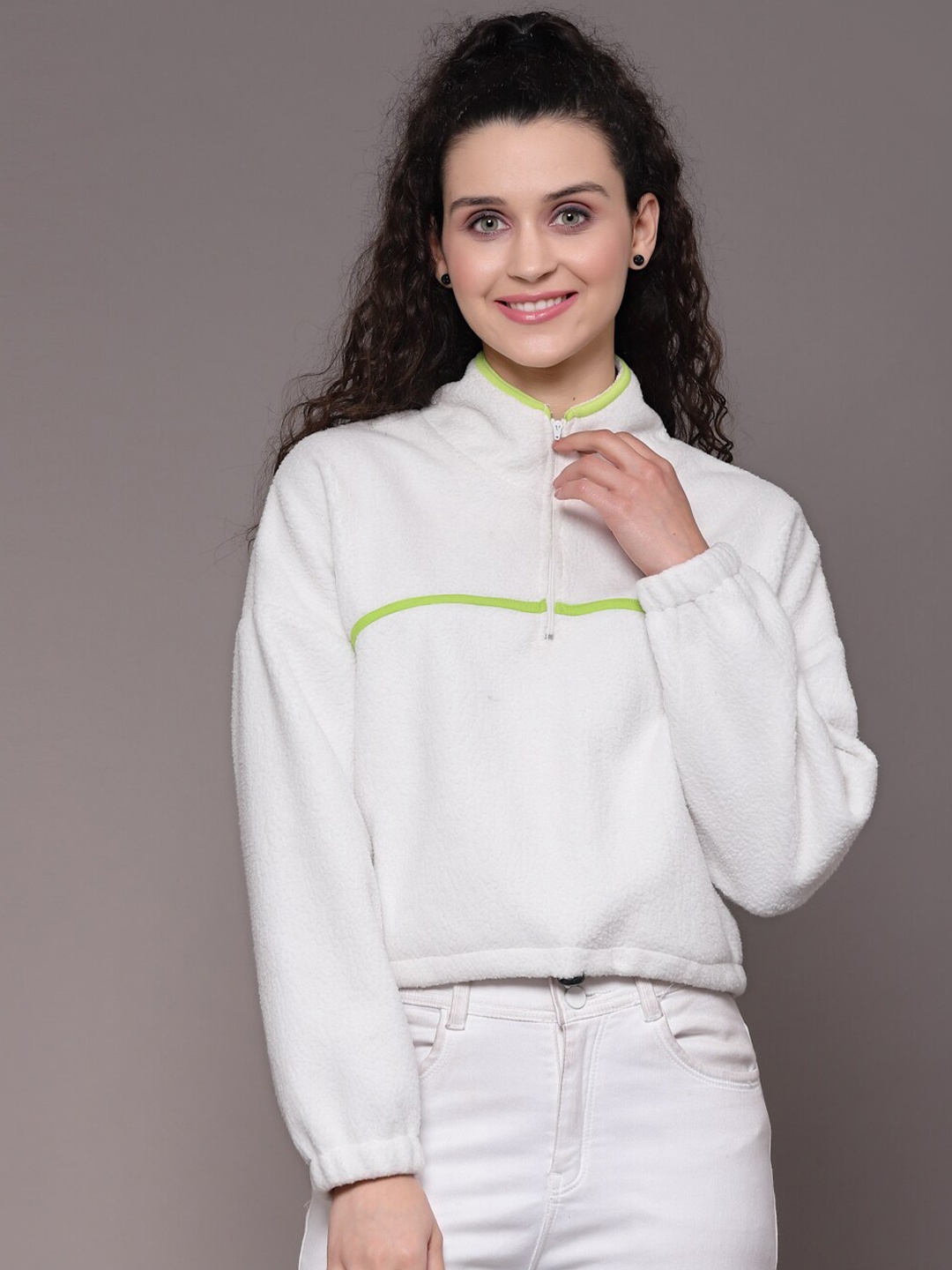

KASSUALLY Women White High Neck Crop Sweatshirt