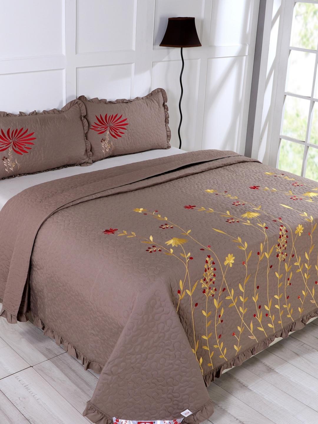 

A Homes Grace Brown Embroidered Bed Cover & with 2 Pillow Covers